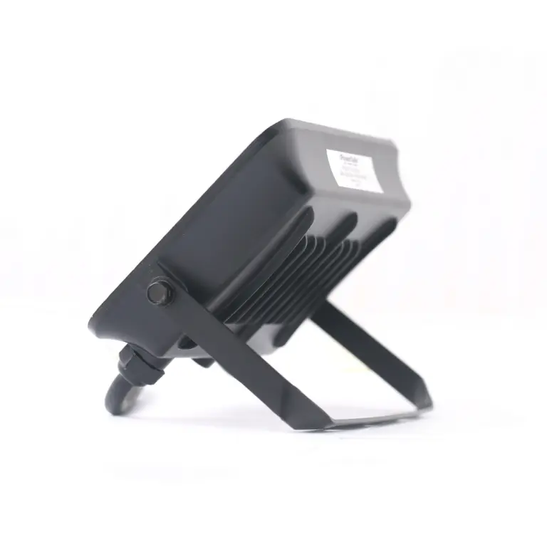 LED-Floodlight-30W-Day-Light-768x768.webp