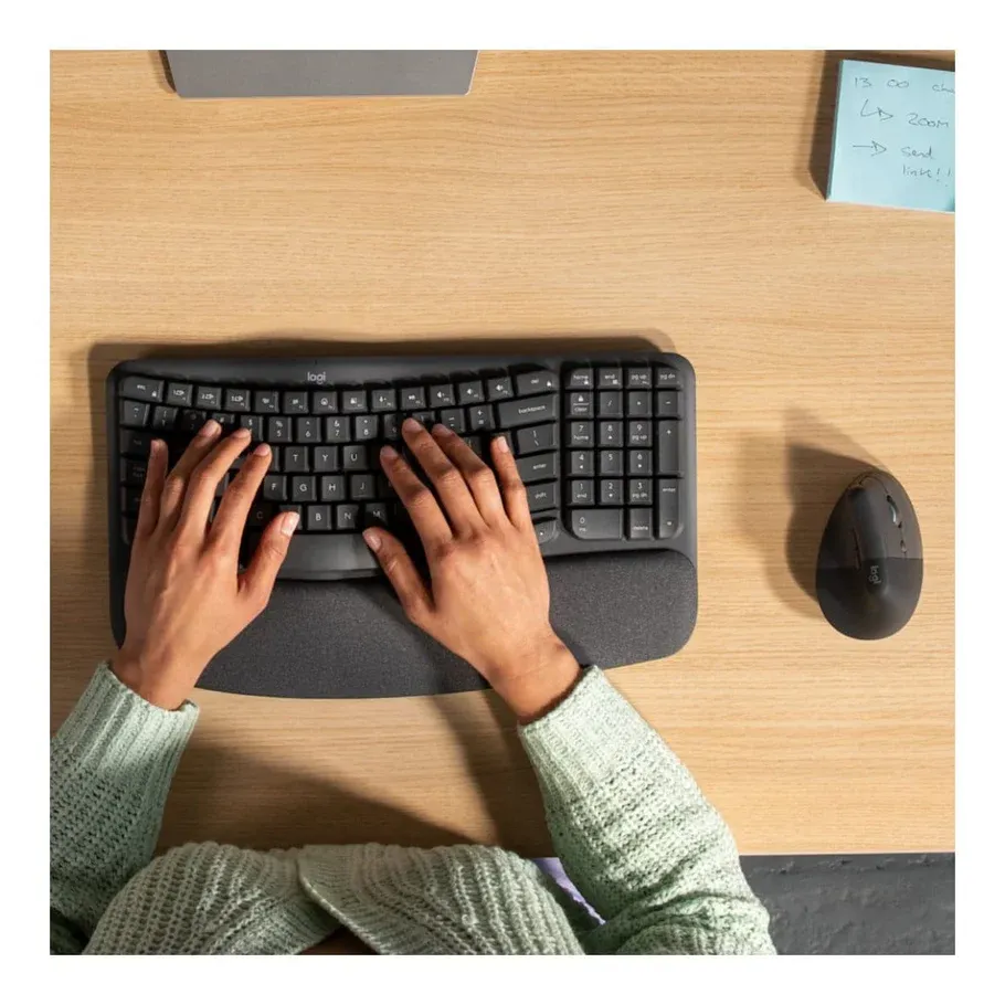 920-013635-keyboard-mouse-combos-1219428998.webp