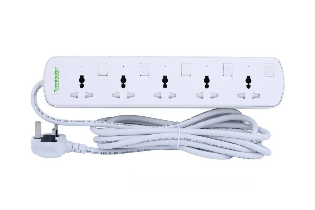 Terminator 5-way universal power extension socket with individual switches, LED indicators, 1.25mm² 4M cable, and 13A fused moulded plug