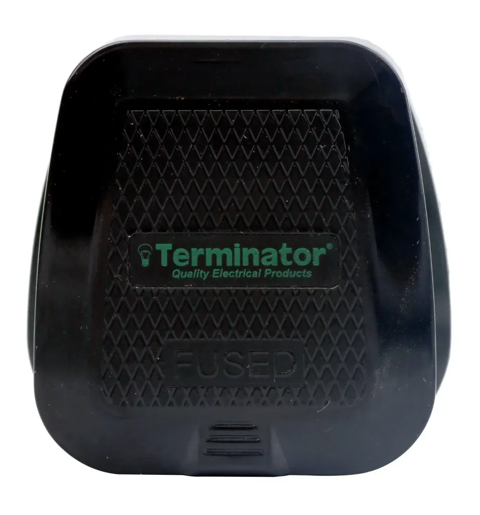 Terminator TTP 13AGB top plug with fitted 13A fuse—strong, secure build for safe and dependable electrical connections TTP 13AGB